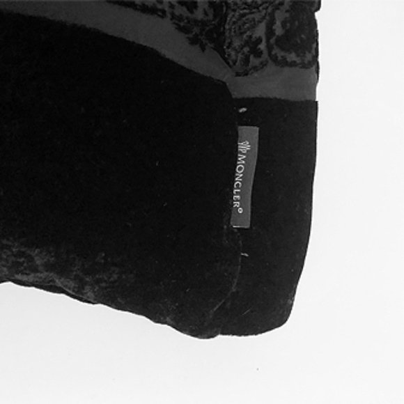 Moncler Labbe Printed Velvet Puffer Coat - Picture 14 of 14